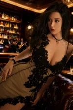 Mature  Attractive Serena Realistic silicone sex doll Vintage Sexy High-end Fashionable - Image 3